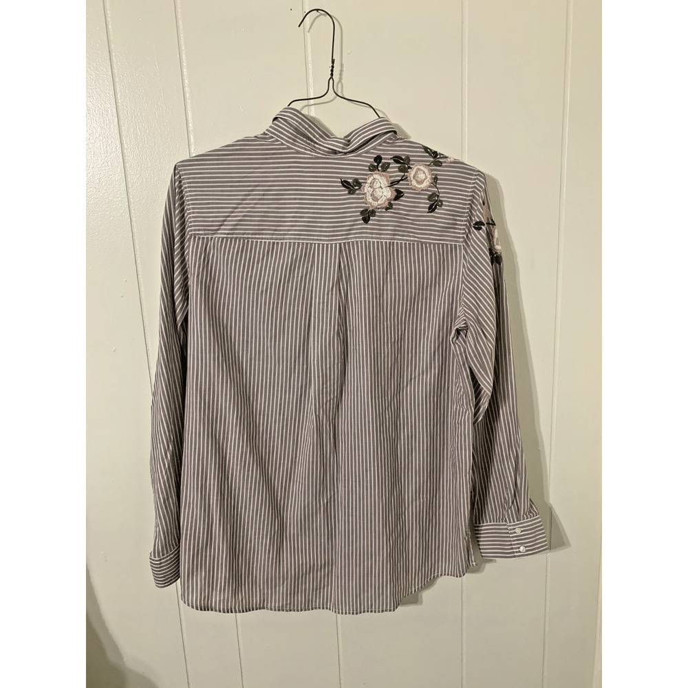NWT Express Boyfriend Women's Long Sleeve Button Up Striped Embroidered Shirt L - Picture 2 of 8
